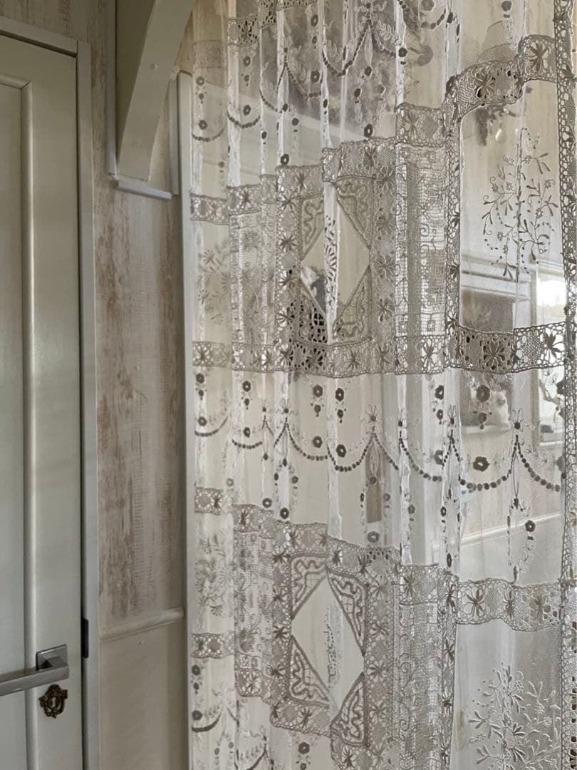フランスアンティーク　リボンモチーフ　チュール　レース　紐付き　カーテン　間仕切