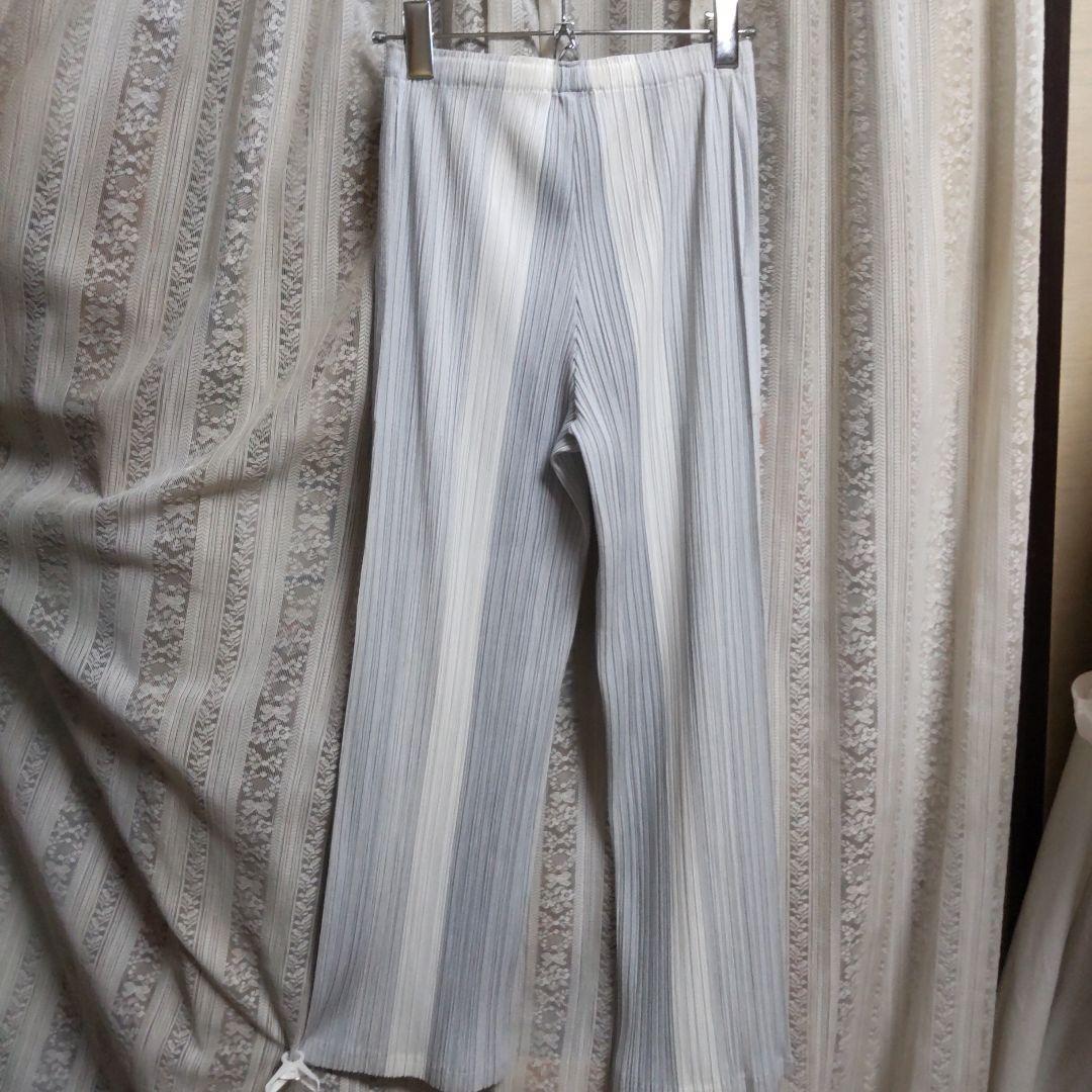 お値下げ希少美品プリーツプリーツ ホワイトグラデーションパンツ