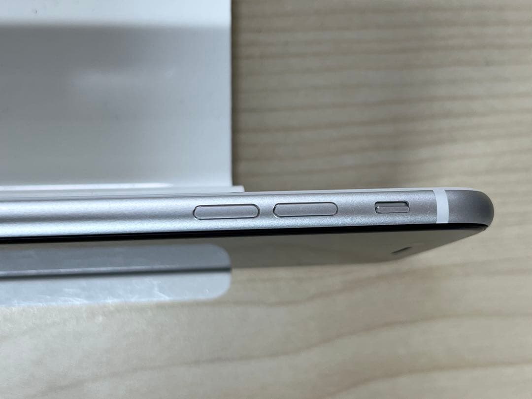 難あり iPhone SE 第2世代 (SE2) 128GB バッテリー82％