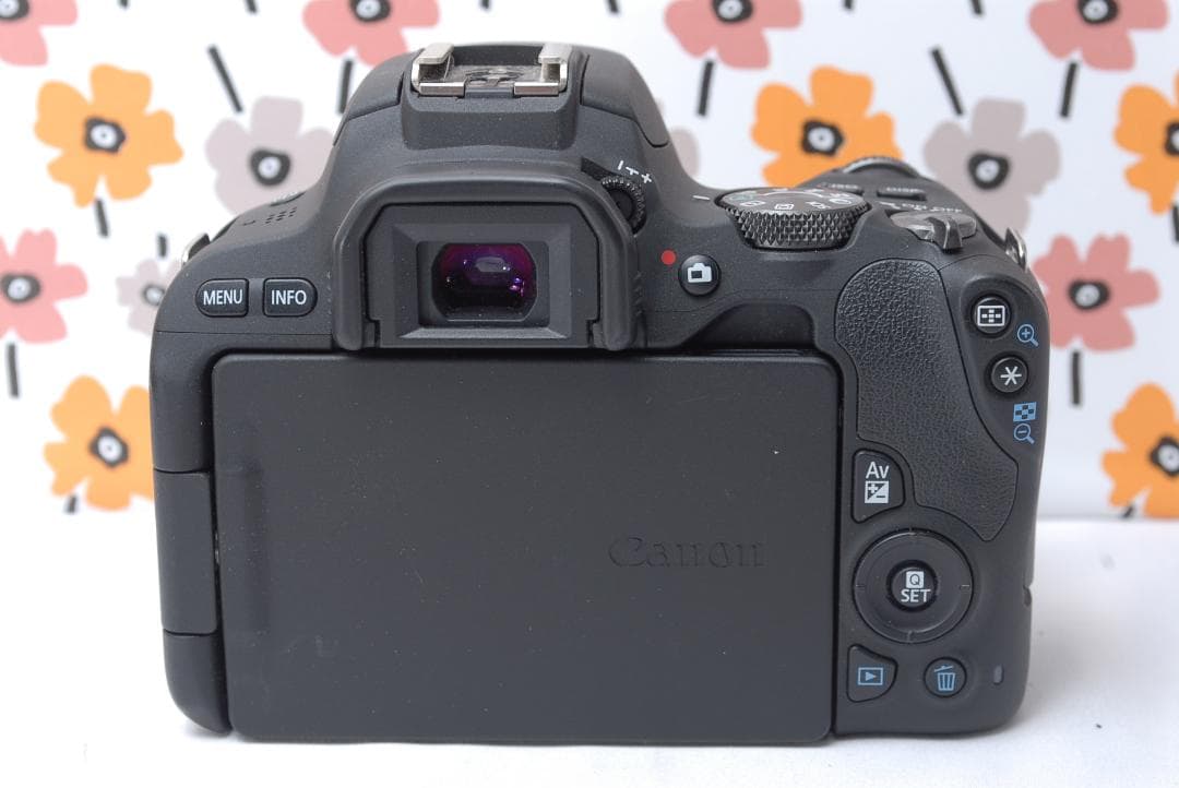 ❤Canon kiss X9❤一眼レフカメラ❤手ぶれ補正標準＆超望遠❤スマホ転送