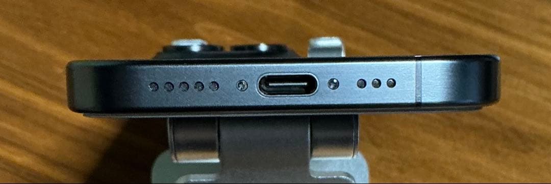 美品 Apple iPhone 15 Pro 128GB スペースブラック 本体