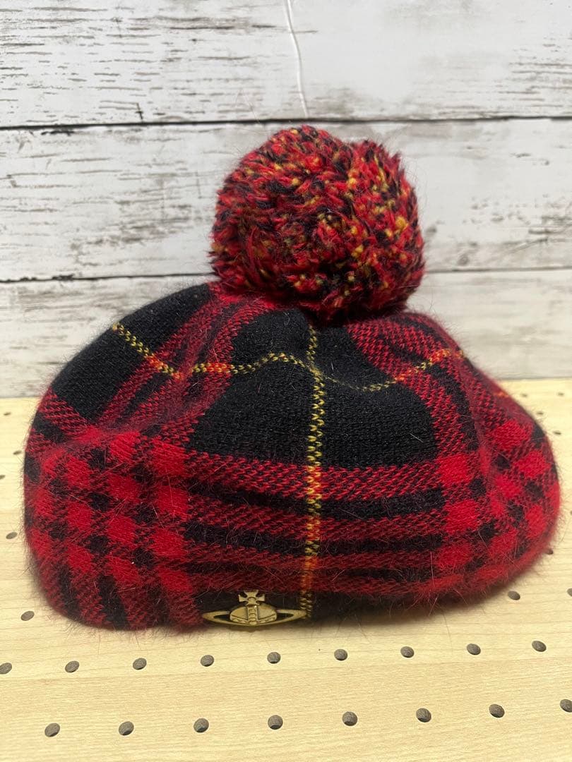 ヴィヴィアンウエストウッド ポンポン付きベレー帽