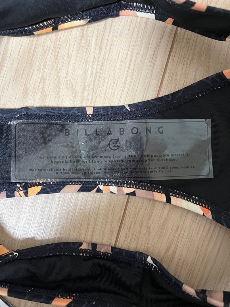 フローラルプリント セパレート水着　新品タグ付き