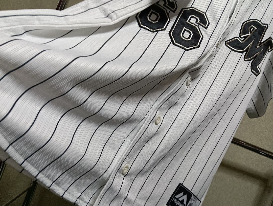 【新品タグ付き！】ロッテ 岡田幸文 ハイクオリティユニフォーム（Mサイズ）