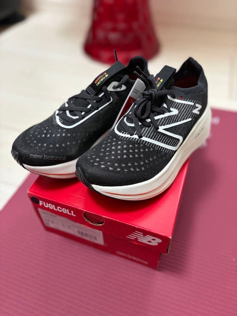 New Balance FuelCell ランニングシューズ 23.5 新品