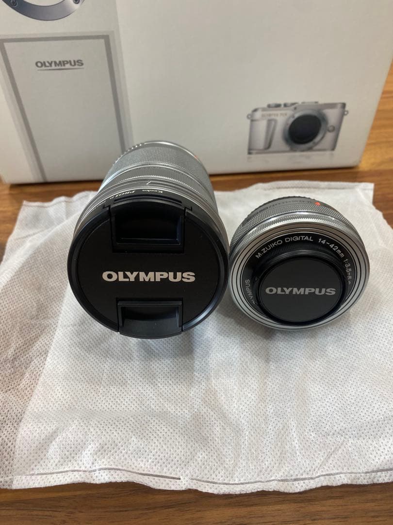 【超美品】OLYMPUS PEN E-PL9 EZダブルズームキット