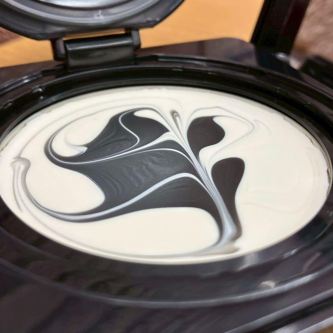 ☆ジバンシィ　ソワンノワール　UVコンパクト　12g