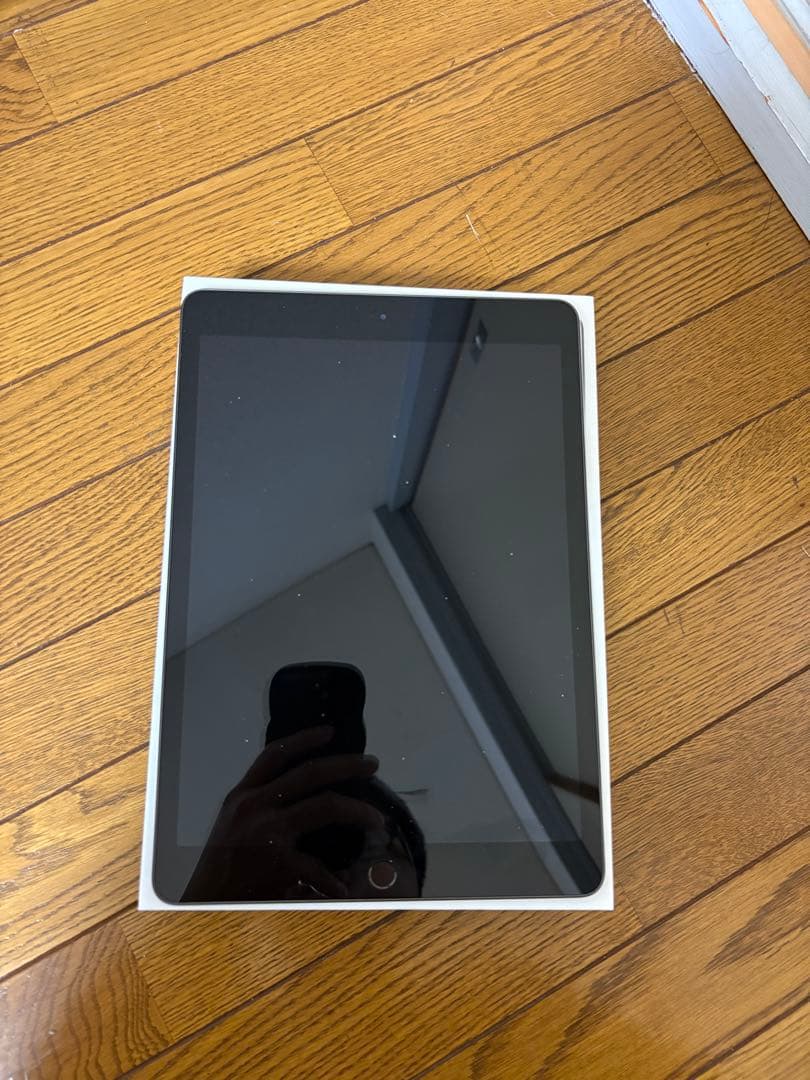 Apple Ipad 第8世代 32GB バテッリー容量96%