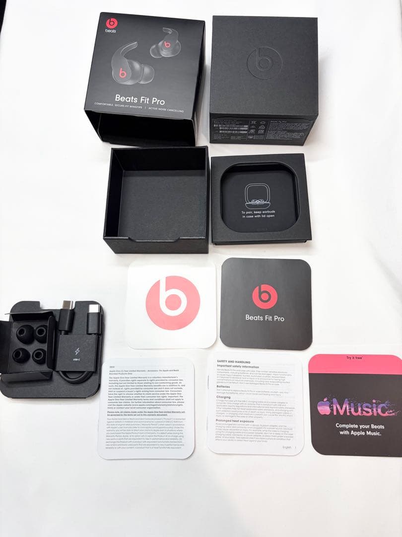 【動作確認済・消毒済】Beats Fit Pro ブラック (付属品完備)