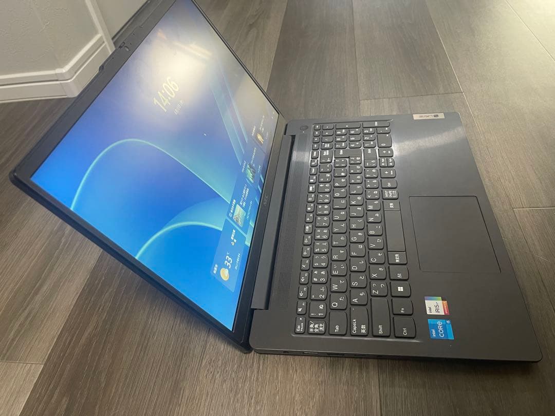 グレー ノートPC Intel搭載