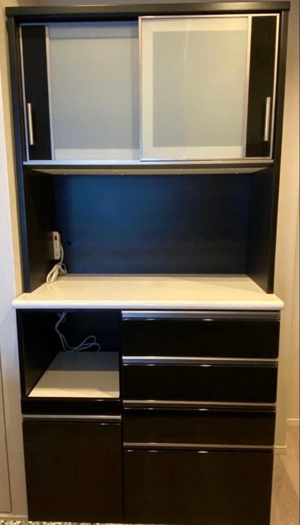 【ニトリ】黒の木製食器棚・キッチンカウンター