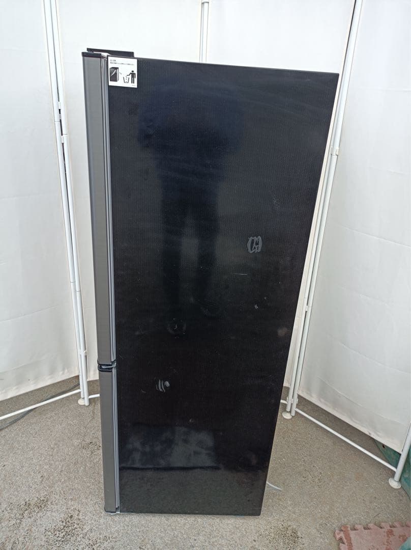 八6920【高年式★配送設置料金込み】ヤマゼン 2023年製 冷凍冷蔵庫　173