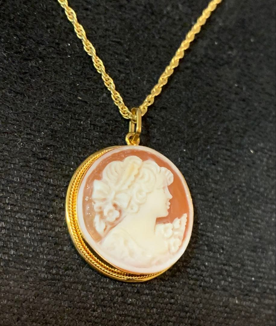 希少シェルカメオヴィンテージペンダント 貴婦人横顔 CAMEO作者サイン有り