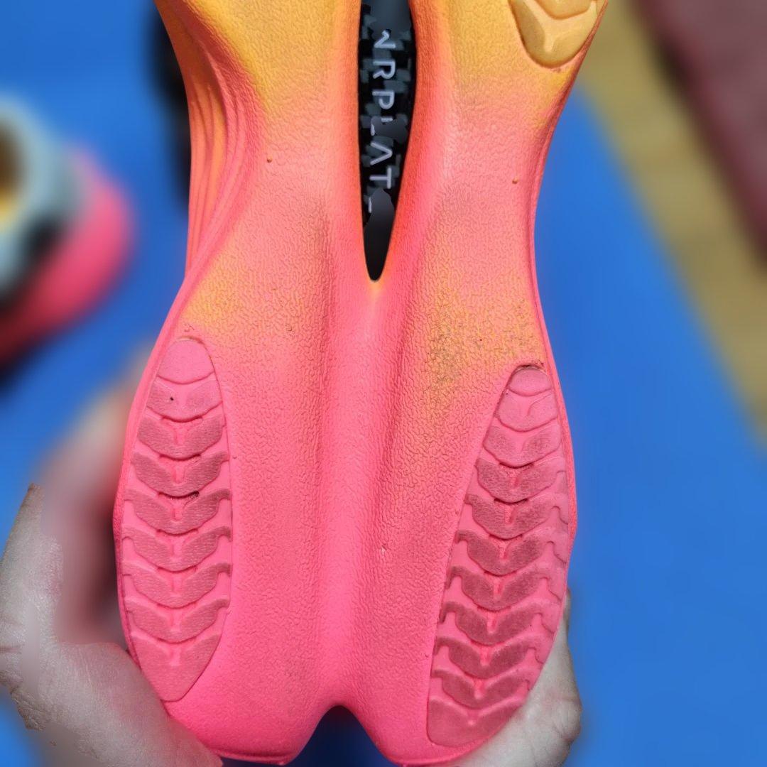 プーマ　ディヴィエイトニトロエリート3 Womens 24.5　プロトカラー