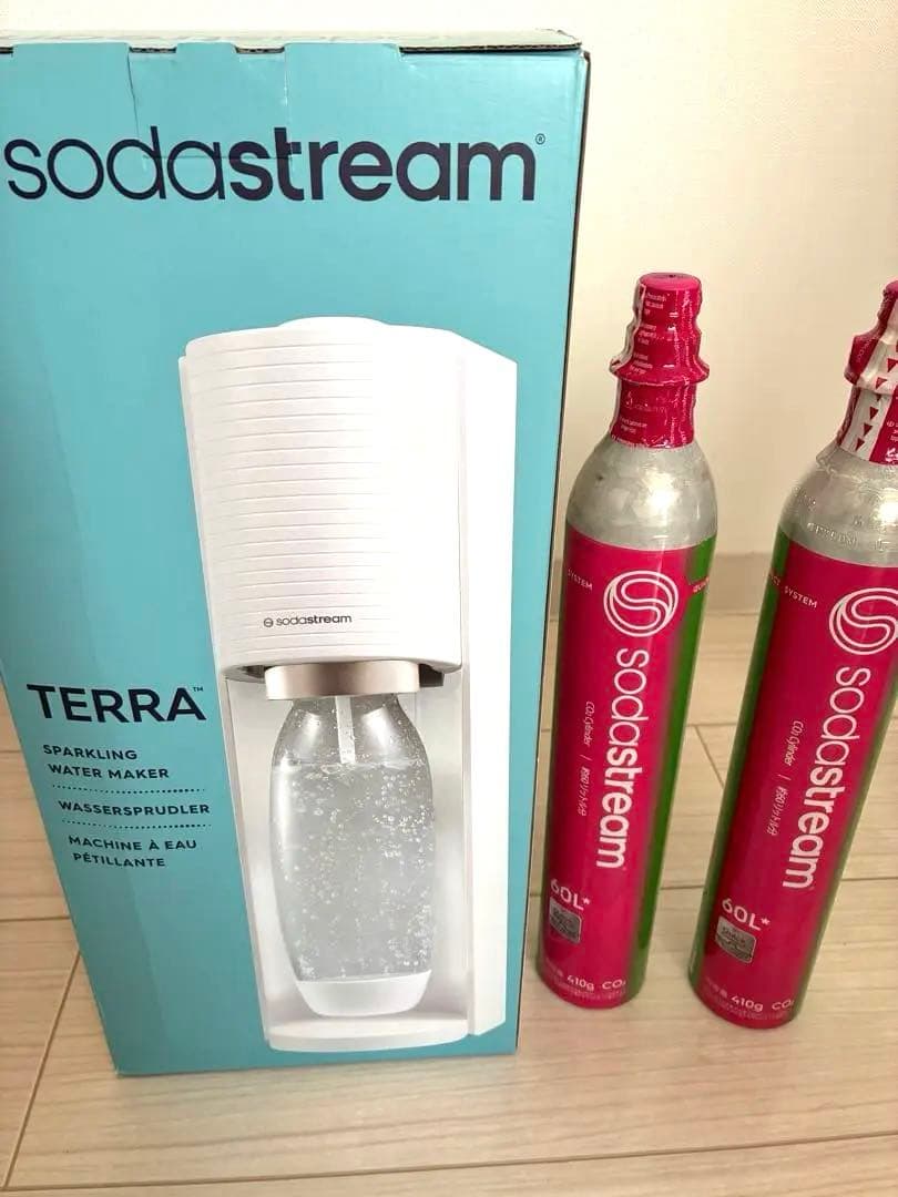 【新品未使用】 sodastream TERRA 60Lボンベ2本付き！