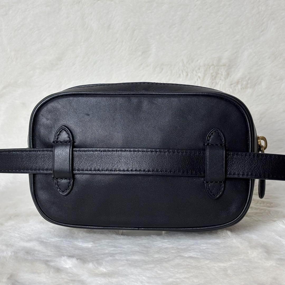 美品✨COACH　キルティング　ボディバッグ　ウエストポーチ　ブラック　斜め掛け