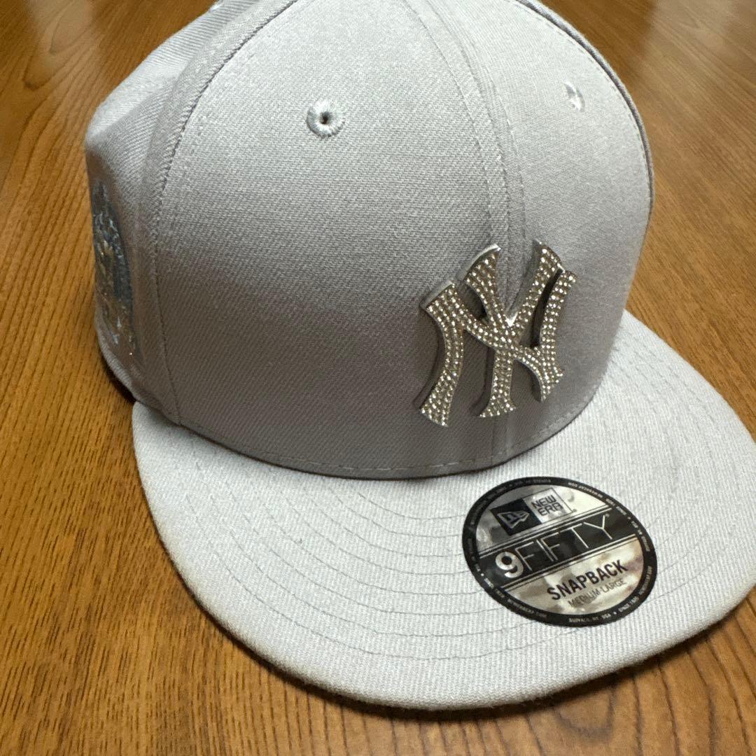 New Era 9FIFTY グレー キャップ ラインストーン