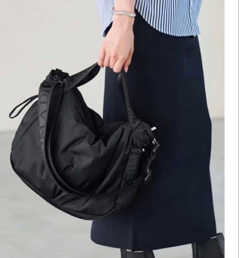 さ*や様 ノマディスNOMADIS FRAMeWORK BASQUE ショルダー