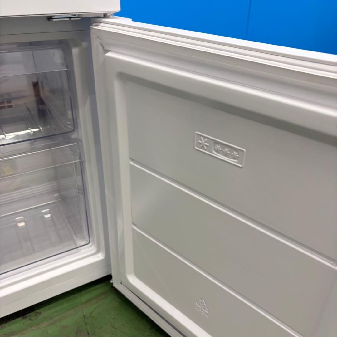 637 ホワイトカラー冷蔵庫 100L強　小型　一人暮らし　2ドア　関東配送無料