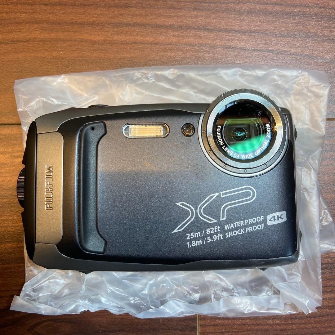 FUJI FILM FinePix XP140 デジカメ ほぼ新品 4637