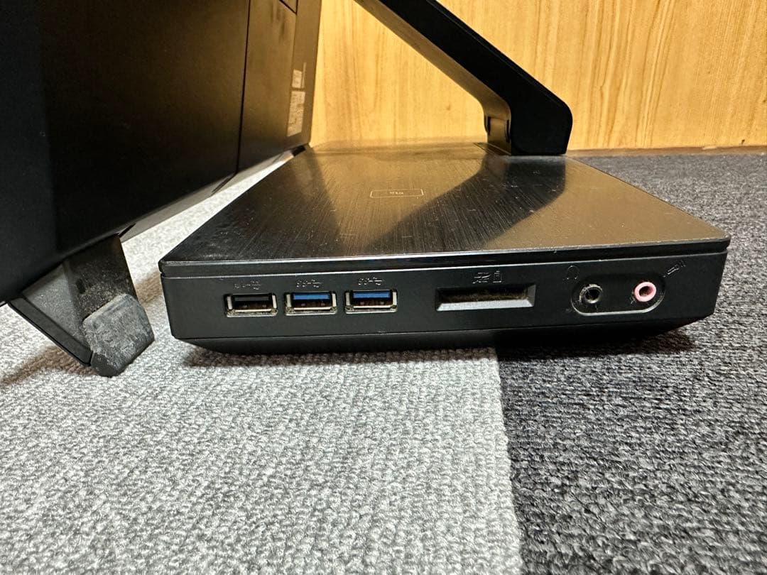 富士通 ESPRIMO WH77/M i7/8GB/2TB Office付き