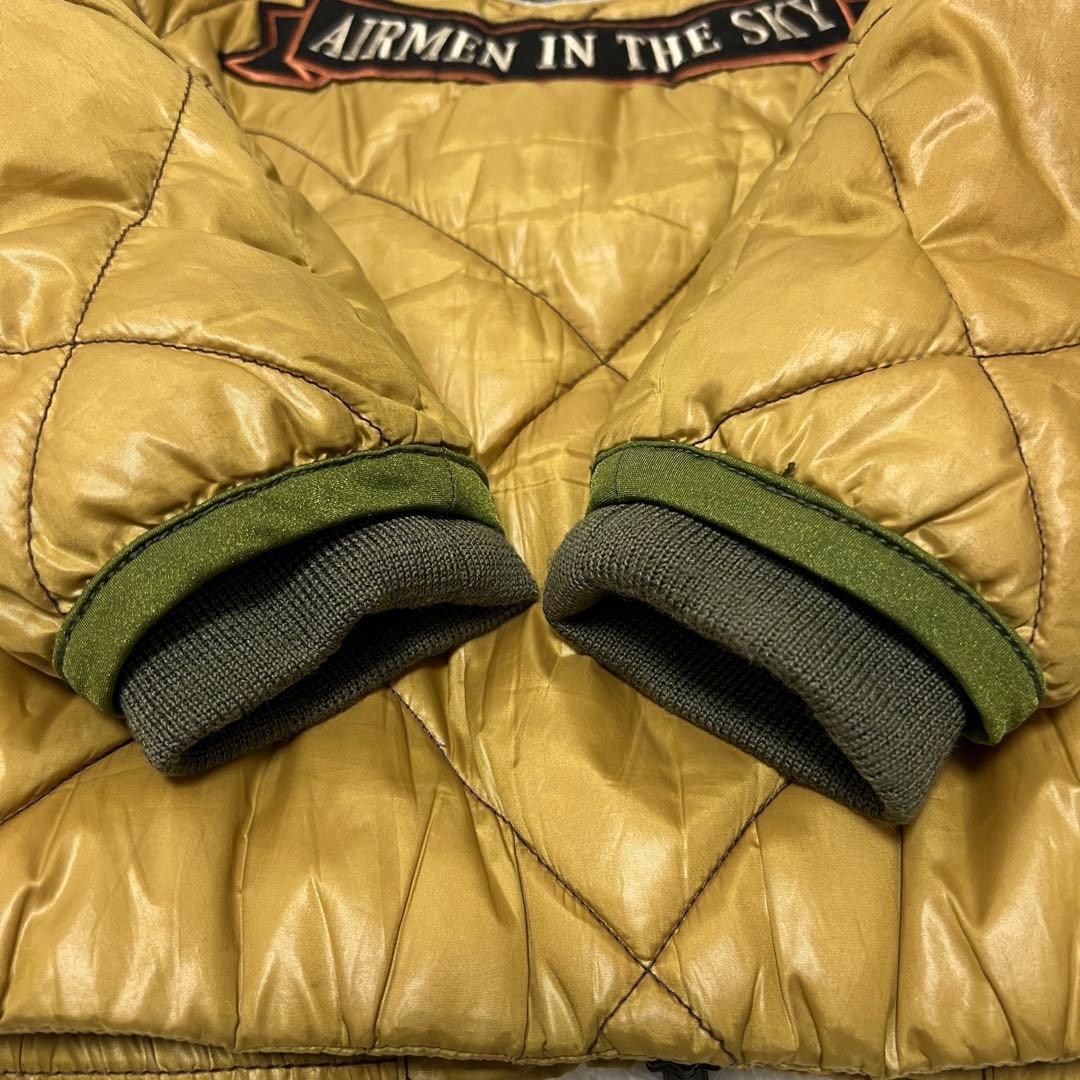 【希少】AVIREX アヴィレックス キルティングジャケット ワッペン 刺繍 L