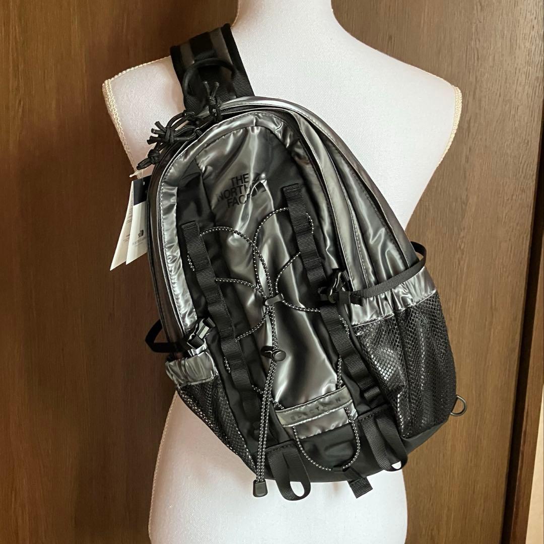 新品未使用 正規品　ノースフェイス　スーパーワンウェイ　バッグ　シルバーグレー