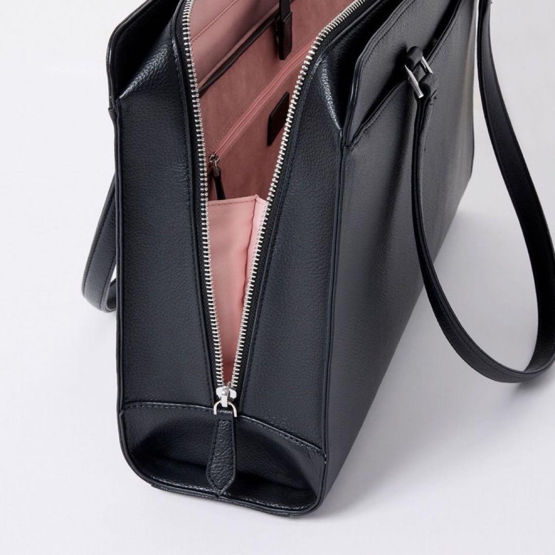 SUITSELECT × Samantha Thavasaコラボバッグ ブラック