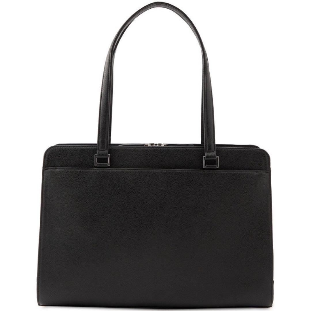 SUITSELECT × Samantha Thavasaコラボバッグ ブラック