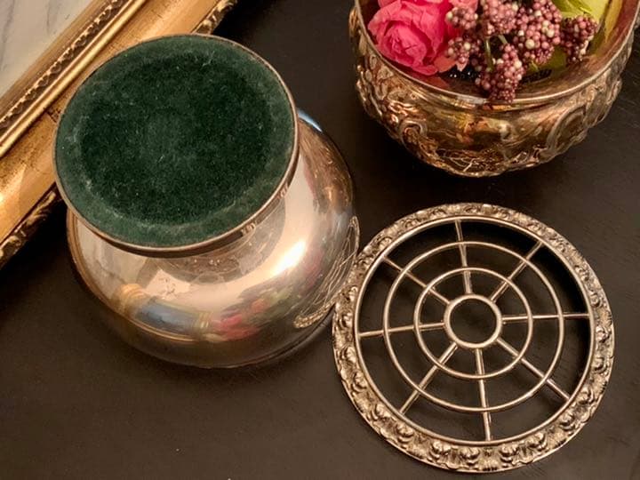 英国 アンティーク　IANTHE フラワー/ローズボウル・ベース/花器　銀メッキ