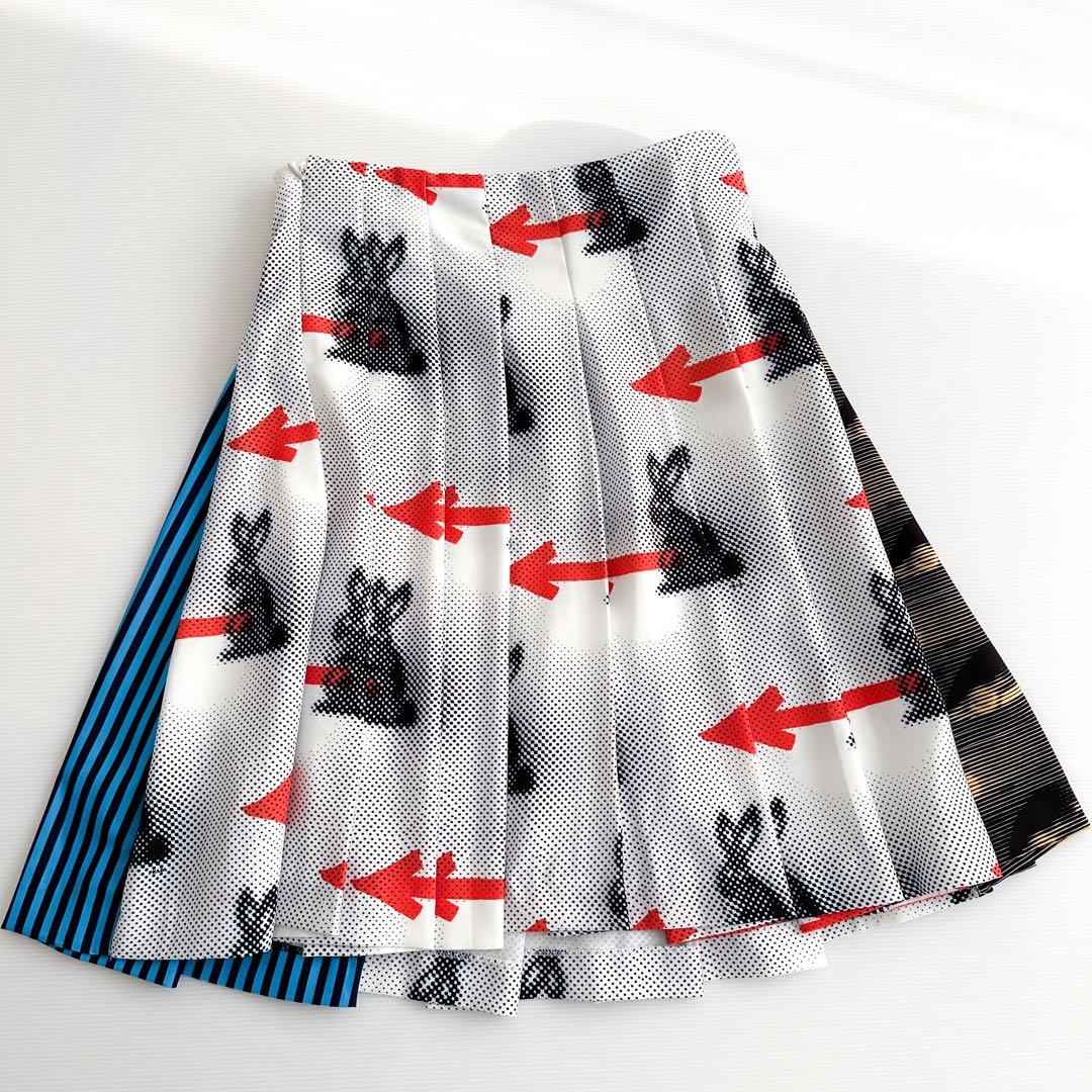 PRADA / ラビット柄 プリーツスカート うさぎ 矢印 総柄 ホワイト