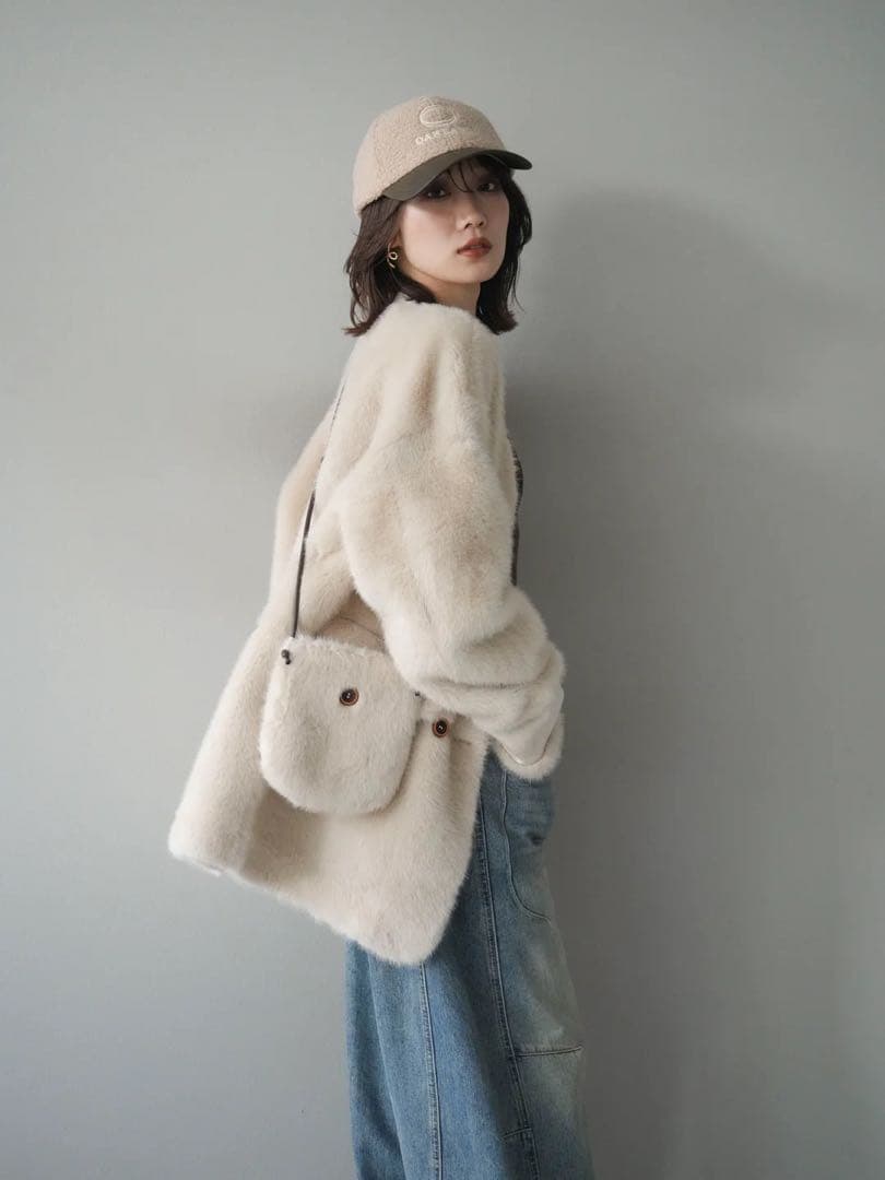lumier/リュミエ　 バッグ付エコファーノーカラーコート/BEIGE
