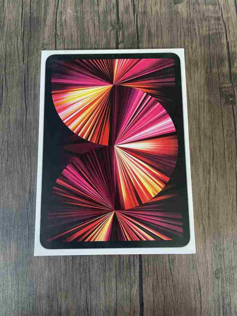 ②【美品】iPad Pro　11インチ　 第3世代　Wi-Fiモデル　128GB