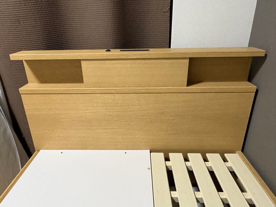 ニトリ すのこチェストベッドフレーム シングル 棚・コンセント・ライト付