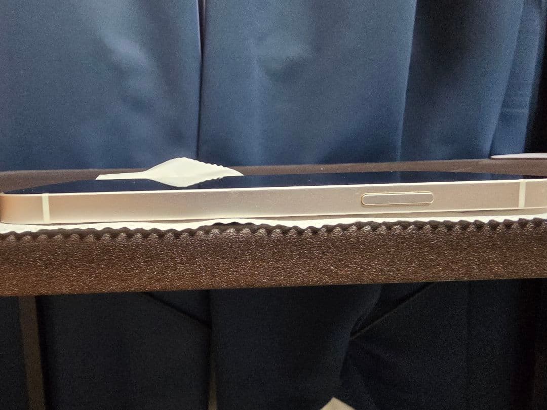 iPhone 12 ホワイト 64GB+充電器付き