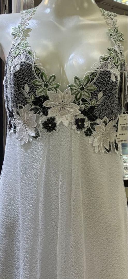 ★セール　Salute NTJ224 ホワイト キャミソールスリップL サルート