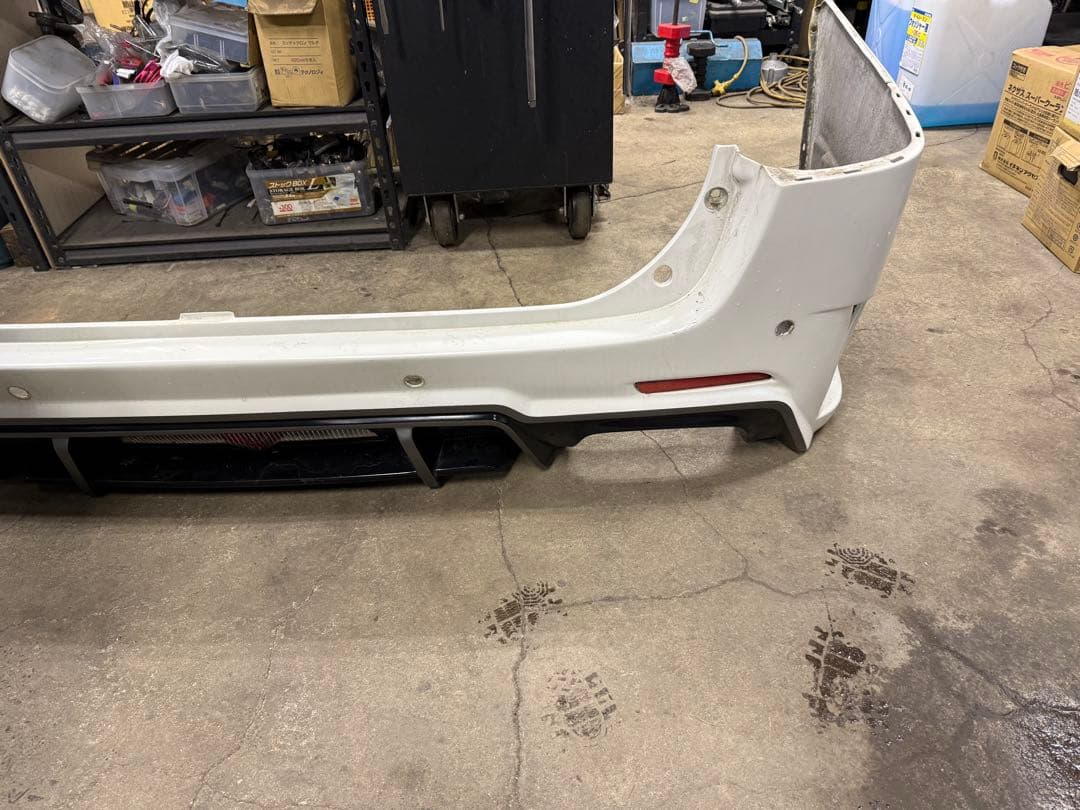 ス*パ様 トヨタ　アルファード20系　社外リアバンパー　カラー070