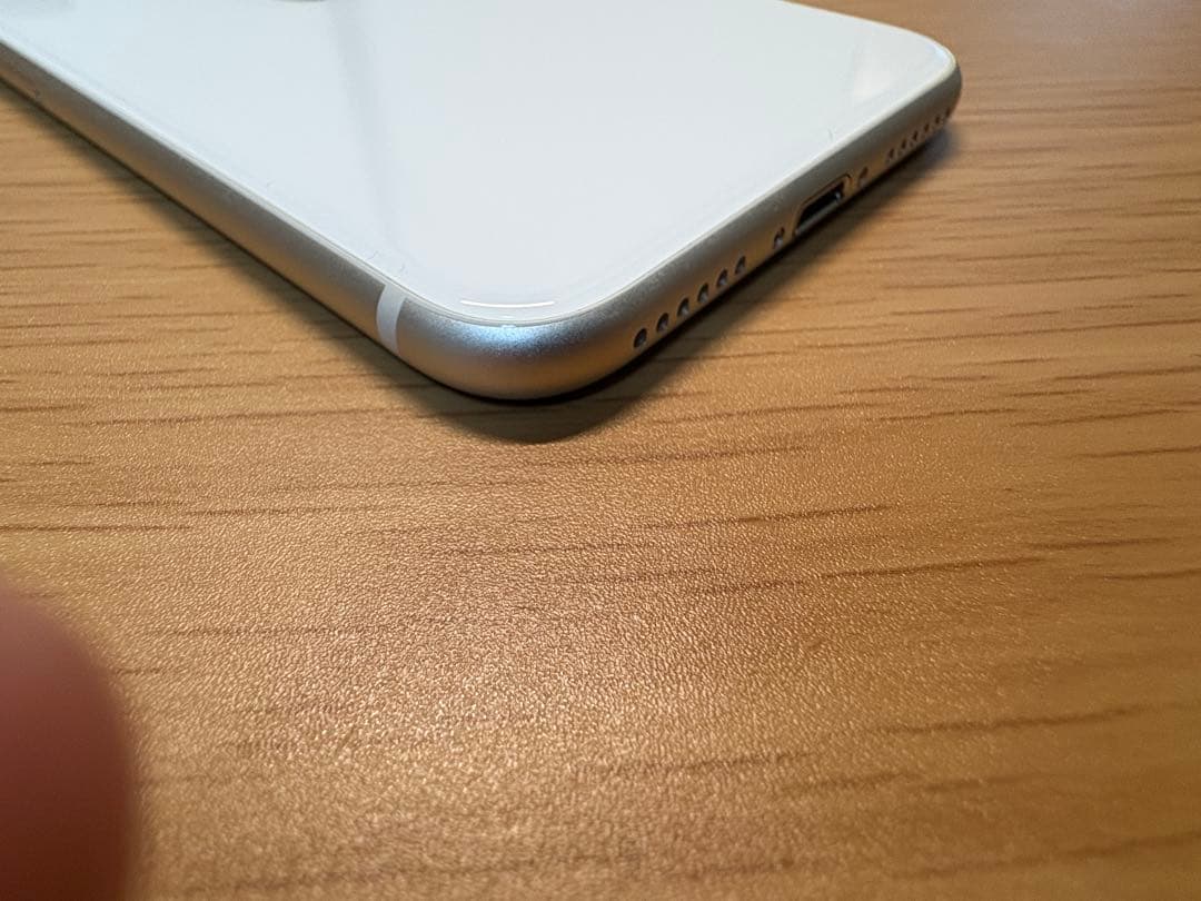 iPhone SE 第3世代 (SE3) 64GB ホワイト