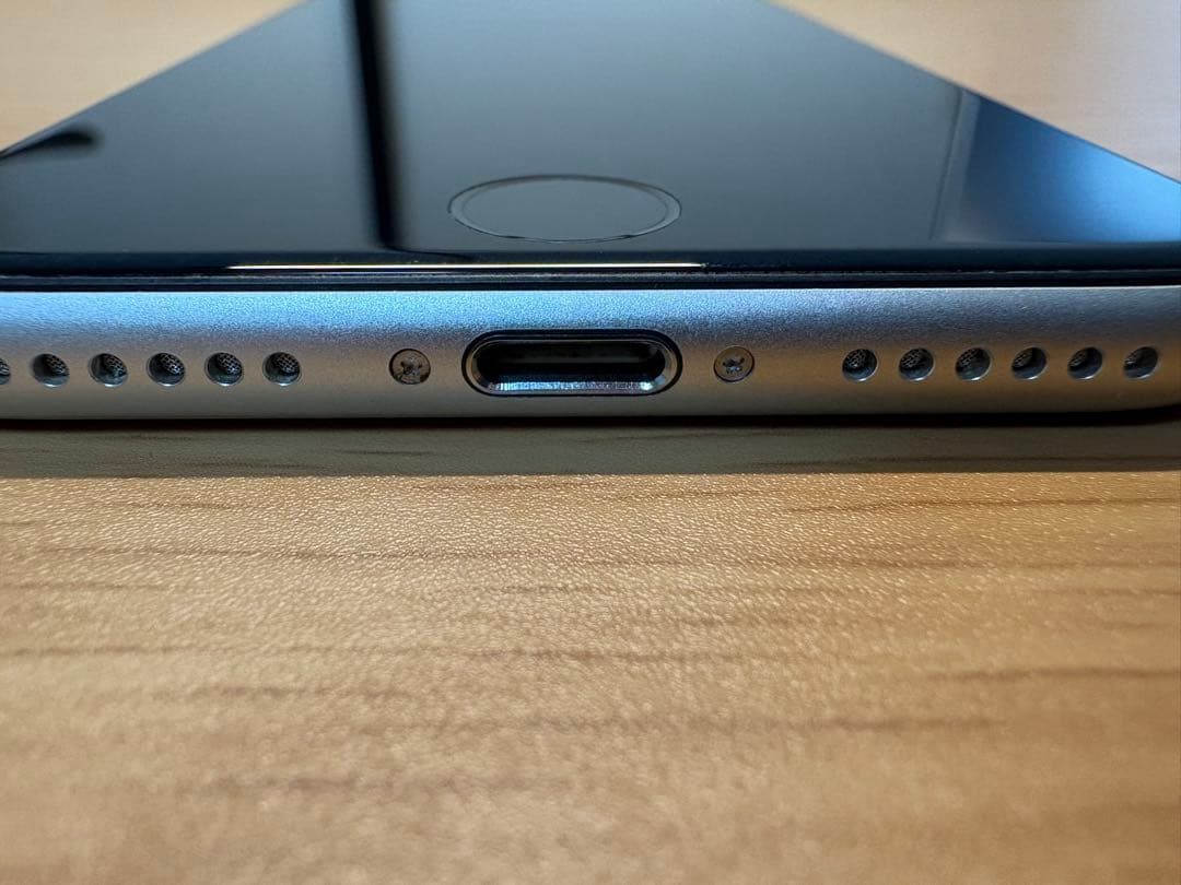 iPhone SE 第3世代 (SE3) 64GB ホワイト