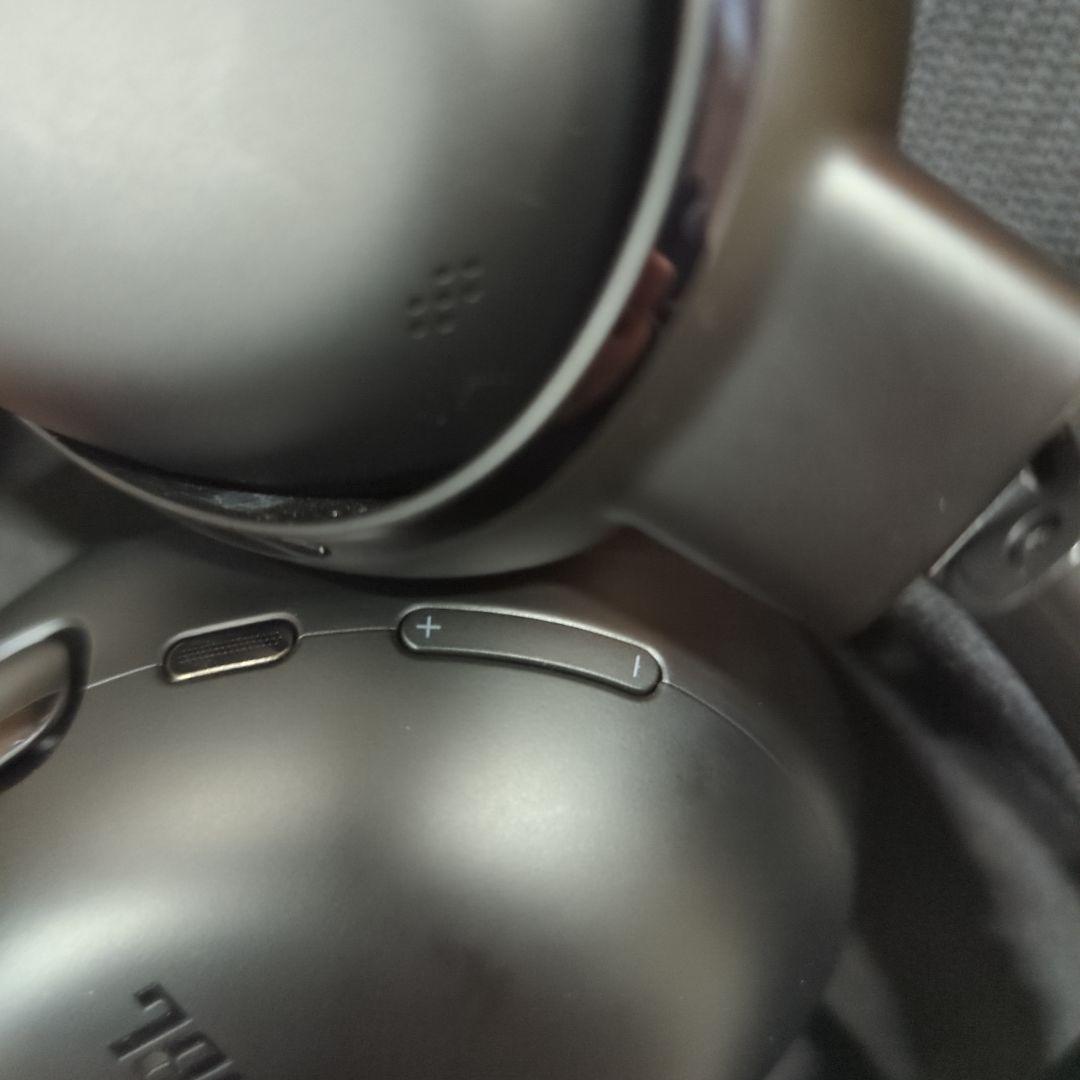 わけあり　JBL TOUR ONE M3 TX