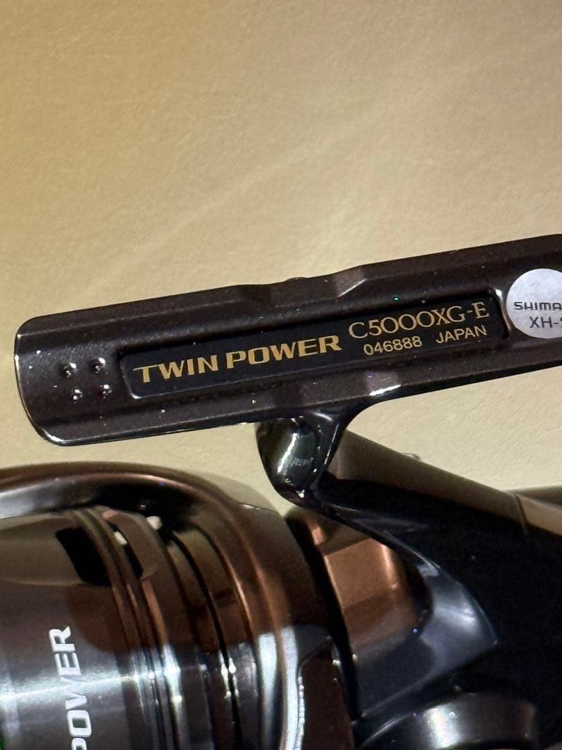 シマノ　スピニングリール　ツインパワー　C5000XG-E 未使用品