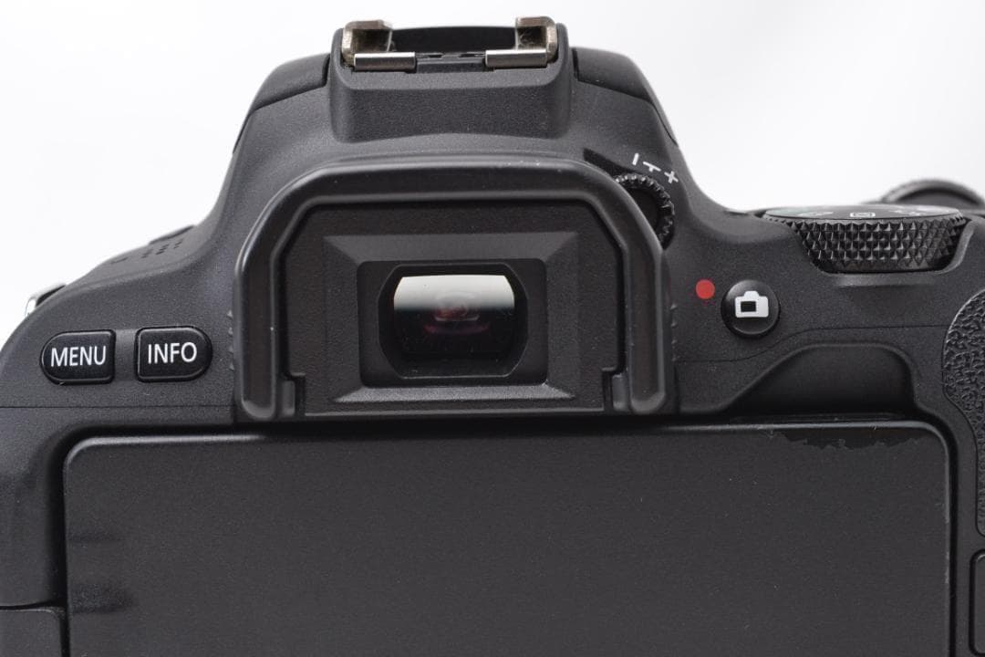 ■ 美品 ■ キャノン　Canon Kiss X9 レンズキット