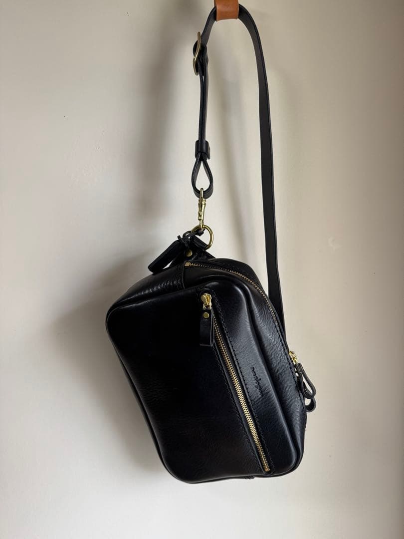 最終値下げ表示【アナロジコ】ウエストポーチ/ ブラック