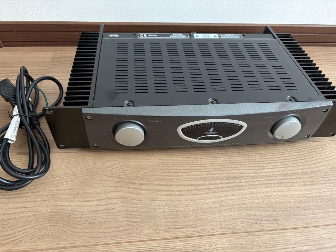 ベリンガー　パワーアンプA500