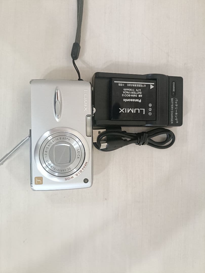 【美品♪】Panasonic DMC-FX01 デジタルカメラ　動作確認済み