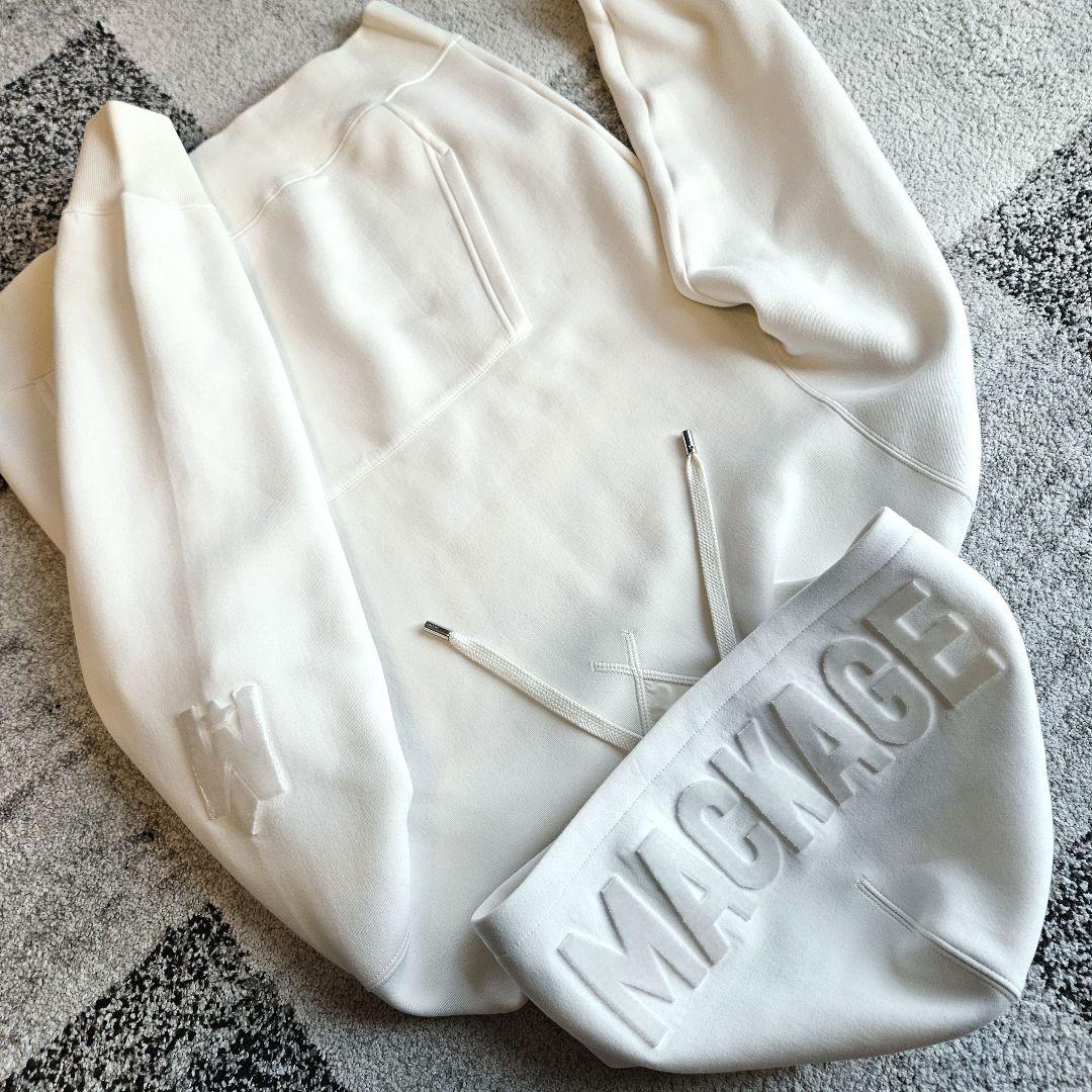 美品⭐マッカージュ KRYS-R プルオーバーフーディー/ユニセックスパーカー