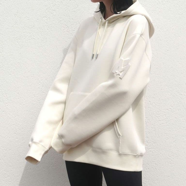 美品⭐マッカージュ KRYS-R プルオーバーフーディー/ユニセックスパーカー