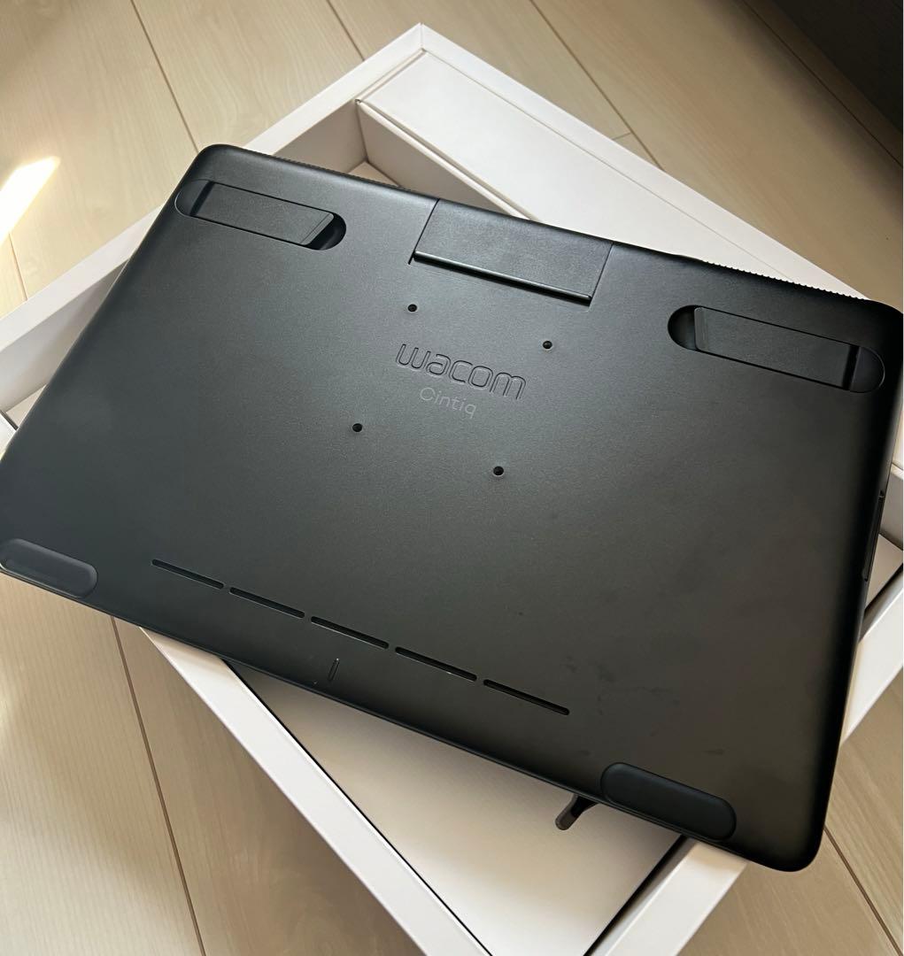 Wacom Cintiq 16 FHD ブラック DTK1660K1D