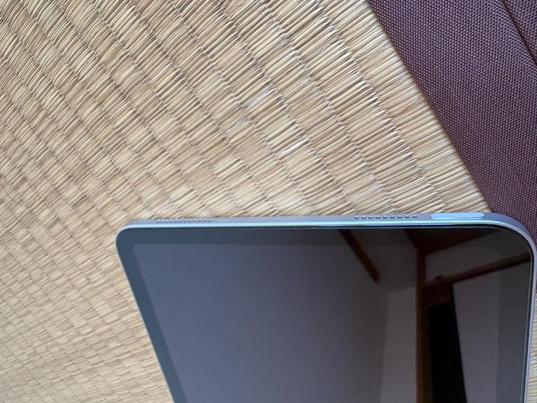 美品Apple iPad（第11世代）Wi-Fiモデル シルバー 128GB