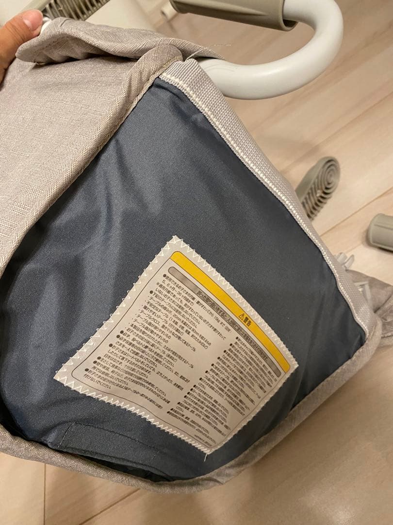 ベビーチェア イングリッシーナ テーブルトレーつき 箱、説明書あり カプチーノ